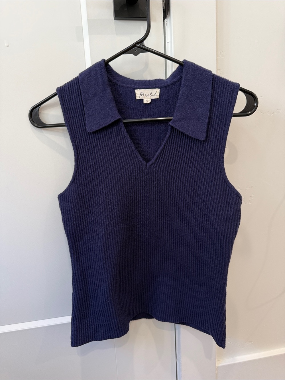 Cozy Navy Knit Sleeveless Ribbed Polo Tank